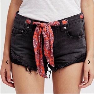 We the Free People Grommett Denim Distressed Bandana Jean Shorts Size W28